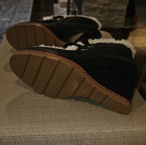 Kate Spade NY black leather ankle wedge booties size 6m